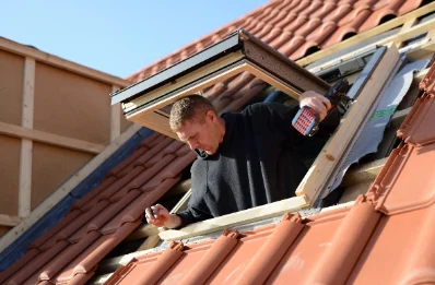 Pose de fenêtres de toit Velux à Fercé